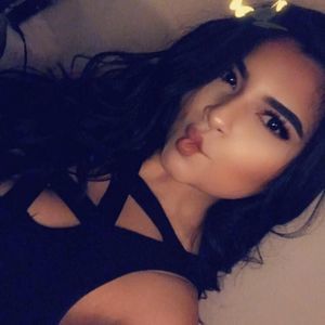 Meet your Posher, Vina